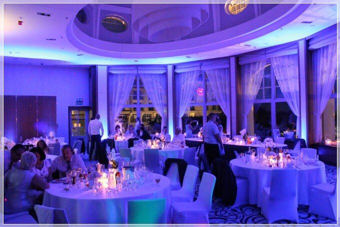 Oświetlenie dekoracyjne sali na wesele pomorskie